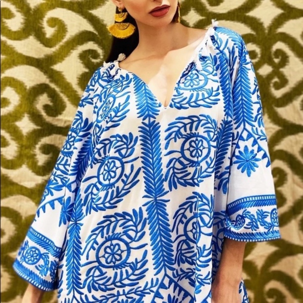 Beulah Vici Floral Embroidered Tunic Dress